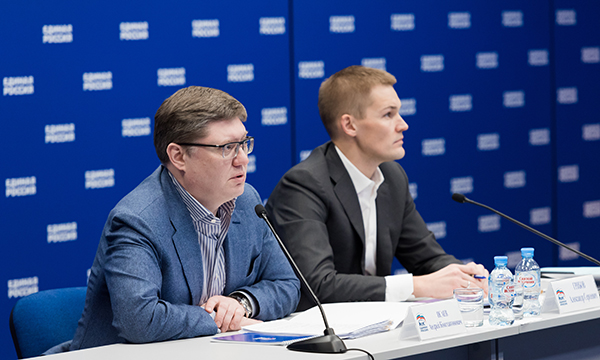 Андрей Исаев: Комиссия Совета руководителей фракций поддержала законотворческую работу регионов