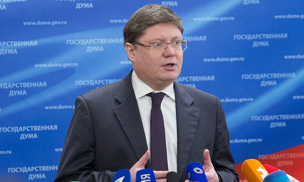 Андрей Исаев: Главное при проведении встреч депутатов с избирателями - обеспечение безопасности людей