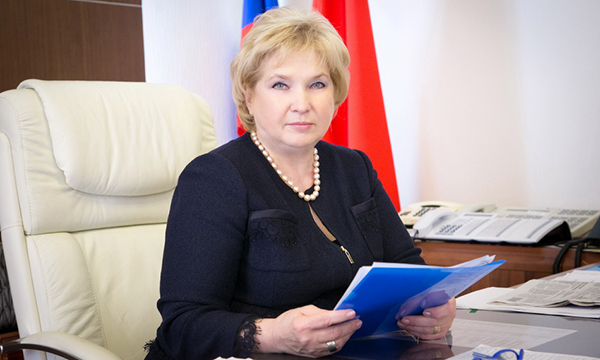 Лидия Антонова призвала усилить меры безопасности в школах