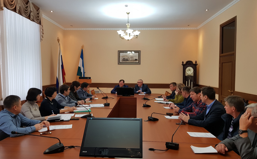 Ильдар Бикбаев провел рабочее совещание по вопросу строительства общежития для студентов Башкирского госуниверситета