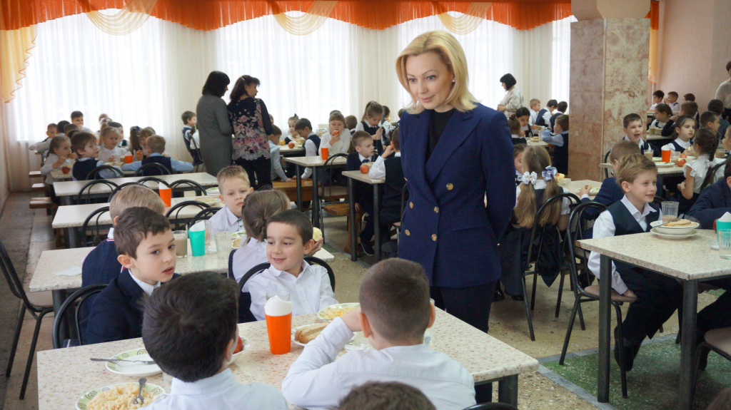 Ольга Тимофеева оценила готовность школьных столовых Ставропольского края обеспечить детей горячим бесплатным питанием