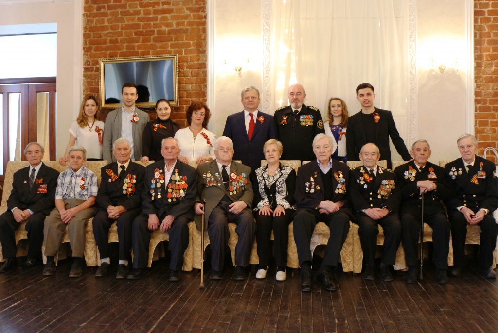 Встреча Марата Бариева с ветеранами Великой Отечественной войны, ветеранами спорта и ветеранами-подводниками Морского собрания Республики Татарстан