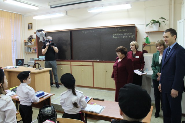 Наталья Боева в рамках региональной недели посетила школу Приморско-Ахтарска