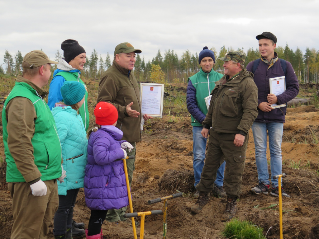 Николай Малов принял участие во Всероссийской экологической акции «Живи, лес!»