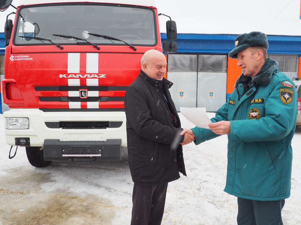 Благодаря содействию депутата ГД Алексея Хохлова палехские спасатели получили современную спецмашину