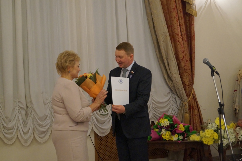 Алексей Канаев поздравил Союз женщин Череповца с 30-летием