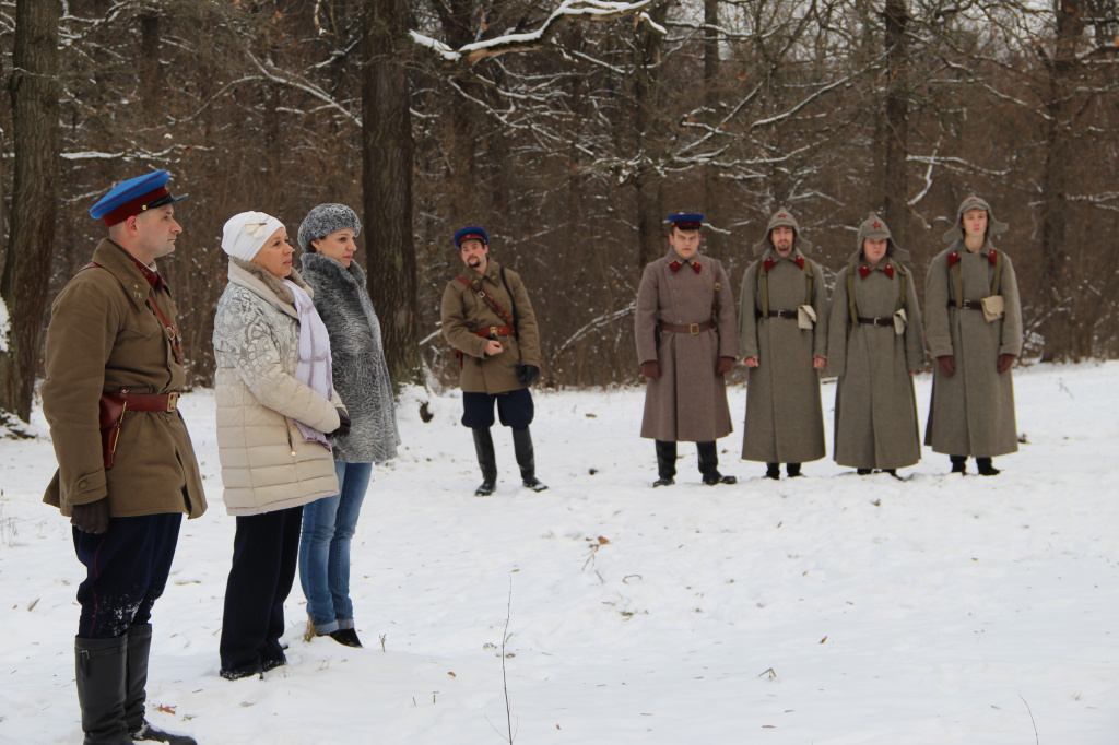 Наталия Пилюс приняла участие в военно-исторической акции для школьников и юнармейцев