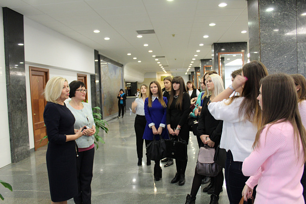 Наталия Пилюс организовала экскурсию в Государственную Думу для студентов РАНХИГС