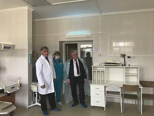 Абдулмажид Маграмов в ходе визита в Махачкалу посетил Детскую клиническую больницу №1
