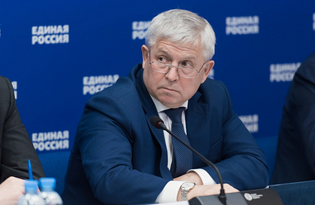 Виктор Кидяев направил поздравление жителям Мордовии, которые отмечают 25-летие Госсобрания и республиканской Конституции