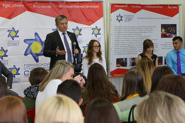Марат Бариев: Принятие закона о молодежи в России – жизненная необходимость