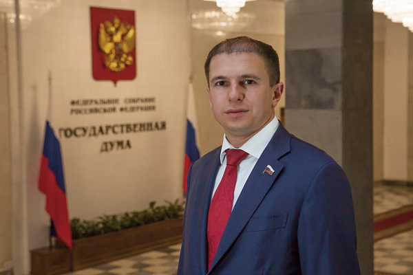 Михаил Романов: Прокурорский надзор и парламентский контроль укрепляют законность, гарантируют соблюдение прав и свобод граждан