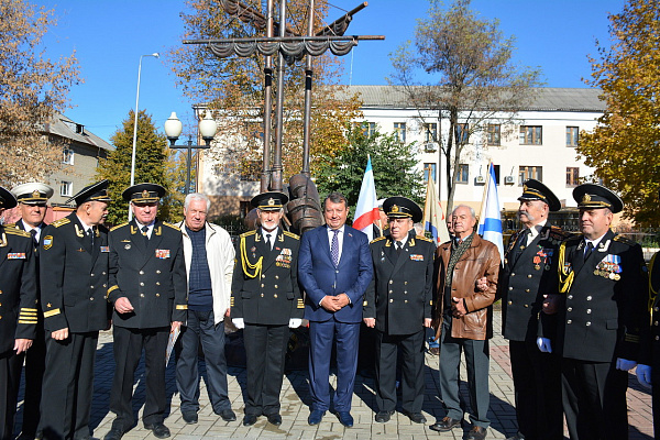 Валерий Скруг принял участие в открытии монумента морякам-белгородцам 