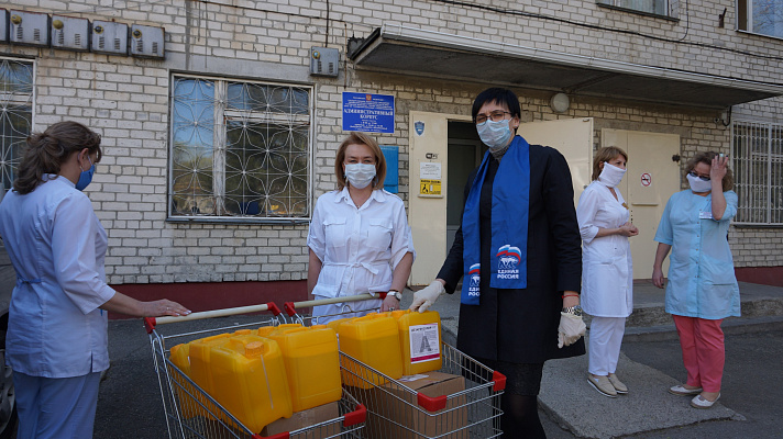 Ольга Тимофеева направила в больницы Ставрополья маски и средства для дезинфекции