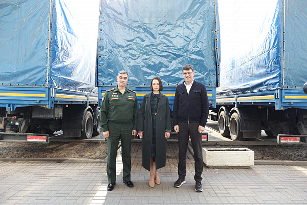 При поддержке «Единой России» на Донбасс в рамках акции «Щит Добра» отправлена 22-я колонна с 40 тоннами гуманитарного груза