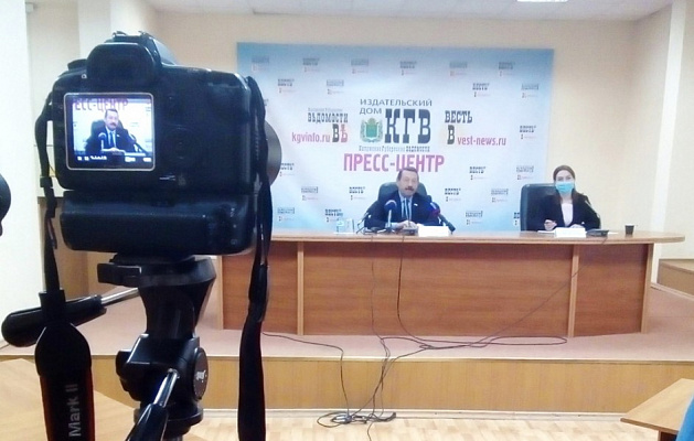 Геннадий Скляр провел пресс-конференцию для калужских журналистов