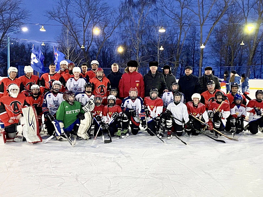 Благодаря «Единой России» в поселке Игнатовка Ульяновской области появилась хоккейная коробка