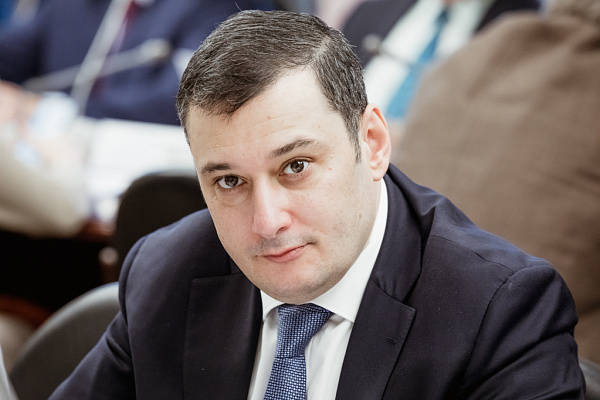 Александр Хинштейн: «ЕДИНАЯ РОССИЯ» поддерживает отказ от увеличения штрафов водителям в новом КоАП