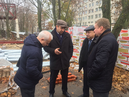 Анатолий Петров проинспектировал строительство перинатального центра в Тамбове