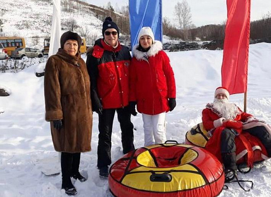 Александр Максимов принял участие в открытии горнолыжного сезона в двух городах юга Кузбасса