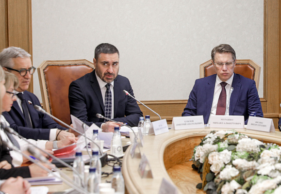Михаил Мурашко принял участие в заседании комитета Госдумы по охране здоровья