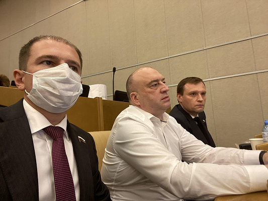 Михаил Романов: Госдума продолжает работать над законопроектами по защите граждан от последствий пандемии