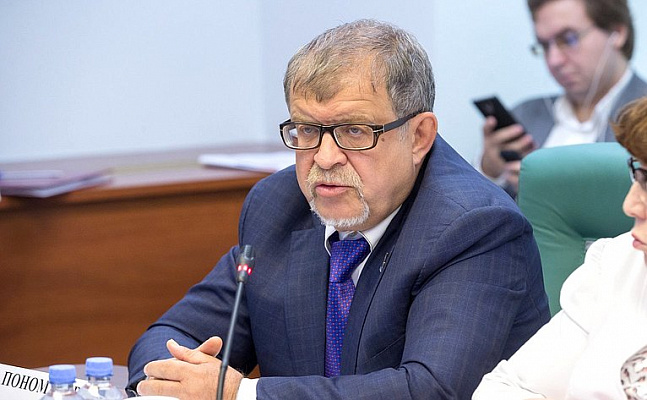 Депутаты просят Правительство России ускорить согласование законопроекта о запрете обратного выкупа продовольствия