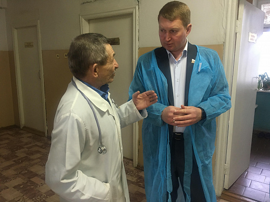 Алексей Канаев обсудил в регионе модернизацию первичного звена здравоохранения