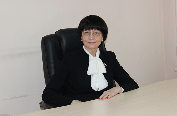Марина Беспалова помогла семье погорельцев из Ульяновска