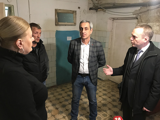Константин Бахарев поможет отремонтировать социальную столовую в столице Крыма