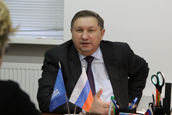 Сергей Яхнюк проголосовал по поправкам в Конституцию