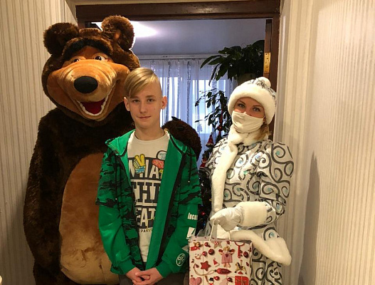 Сергей Яхнюк присоединился к новогодней акции «Елка желаний»