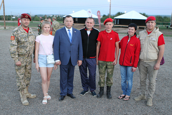 Юрий Швыткин поздравил молодых бойцов «Юнармии» с принятием присяги