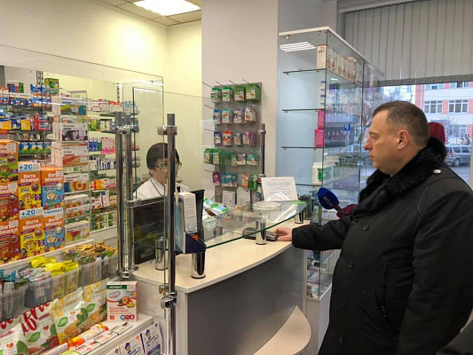 Юрий Швыткин: Активисты «Народного контроля» проверяют наличие лекарств в аптеках Красноярского края