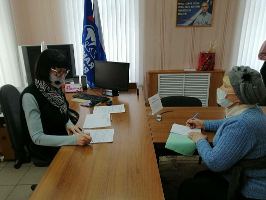 Марина Беспалова провела прием граждан по вопросам ЖКХ в городе Сенгилей