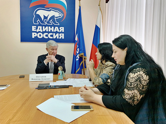 Владимир Евланов обратится в Правительство РФ с просьбой создать реабилитационный центр для детей и подростков с ДЦП
