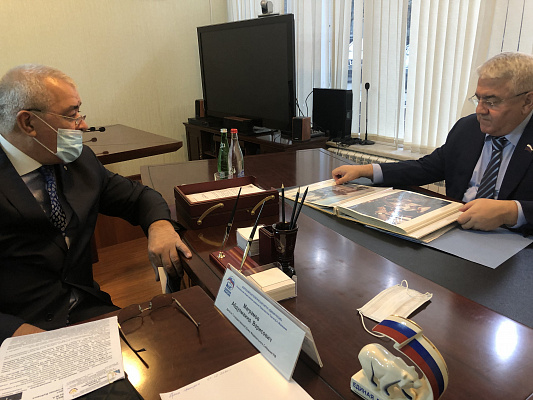 Абдулмажид Маграмов обсудил с представителем Правительства Дагестана в Севастополе вопросы межнационального сотрудничества