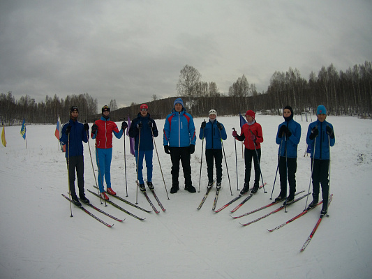 Виктор Зубарев помог ужурским лыжникам в организации учебно-тренировочного сбора