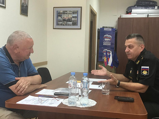 Владимир Синяговский встретился с новым командиром Новороссийской военно-морской базы