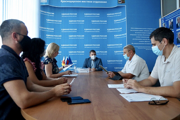 Дмитрий Ламейкин провел в Краснодаре тематический прием граждан по вопросам организации системы здравоохранения