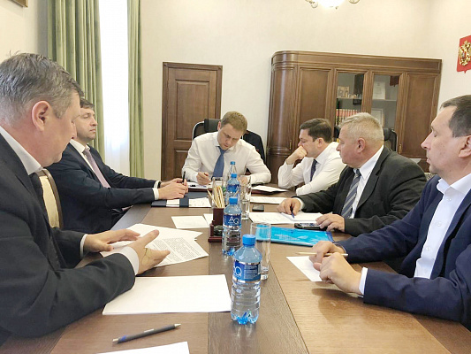 Сергей Кривоносов обсудил с вице-губернатором Краснодарского края реализацию туристских проектов
