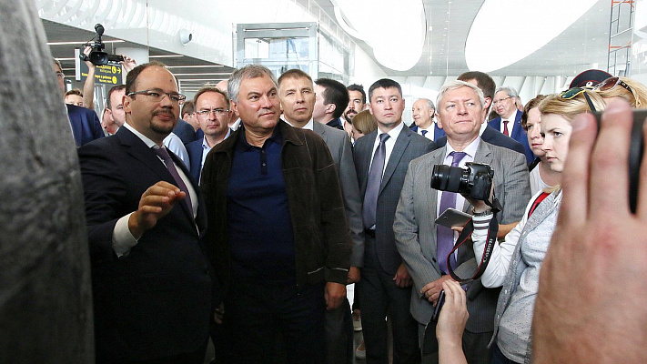 Вячеслав Володин осмотрел ход подготовки к вводу в эксплуатацию аэропорта «Гагарин»