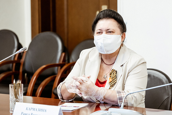 В «ЕДИНОЙ РОССИИ» попросили главу Минздрава оценить готовность систем здравоохранения разных стран к противодействию COVID-19