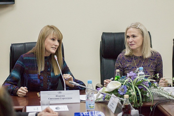 Светлана Журова провела мастер-класс для слушателей Школы молодежной дипломатии