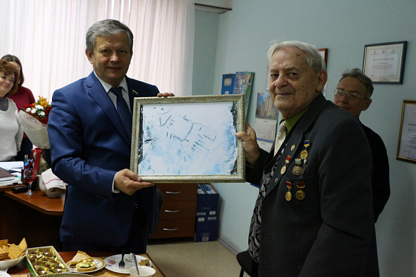 Марат Бариев провёл праздничный приём для ветеранов космической отрасли