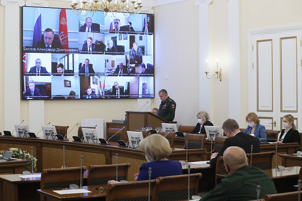 Михаил Романов принял участие в заседании правительства Санкт-Петербурга в режиме видеоконференцсвязи