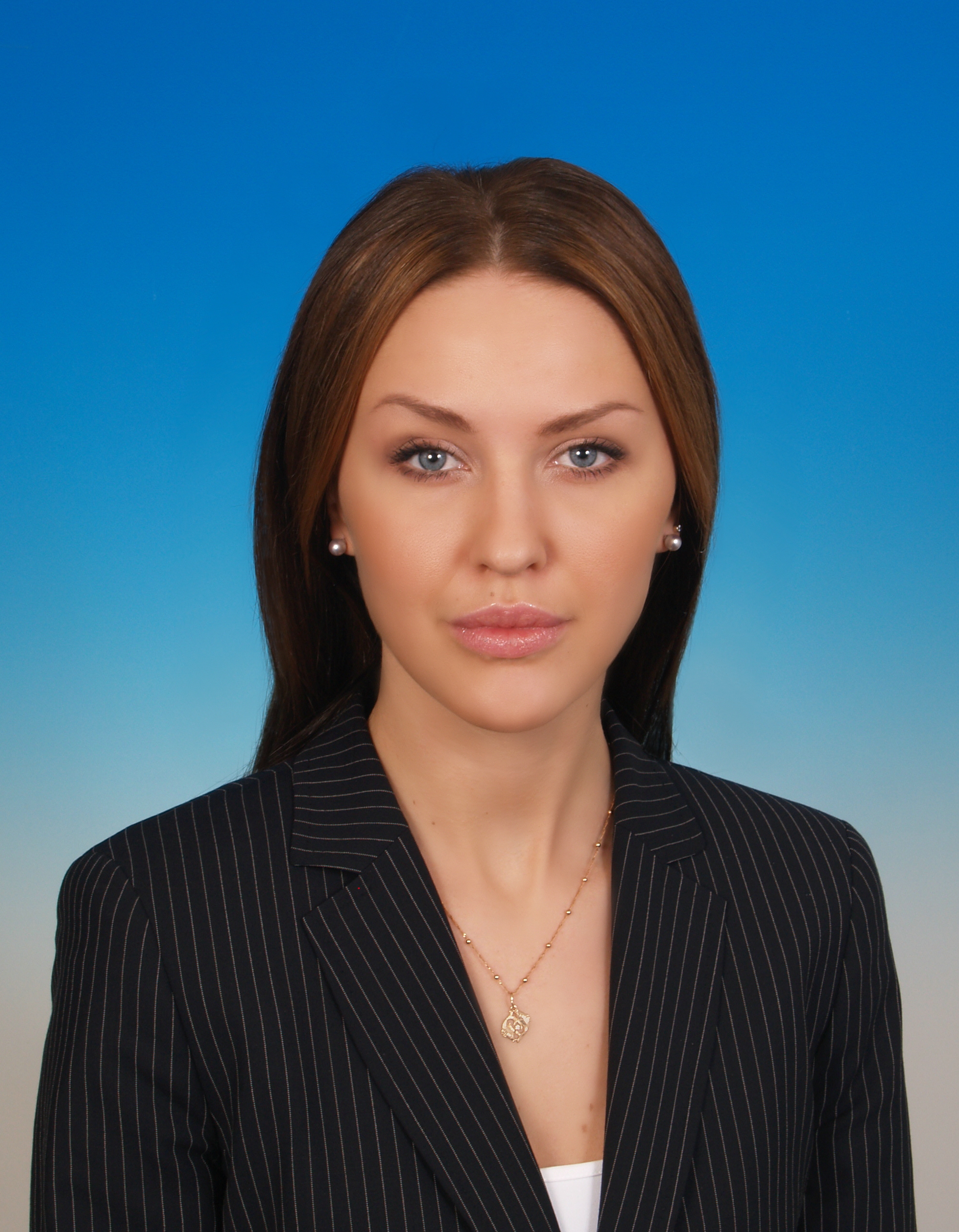 Ли игоревна. Депутат Алена Аршинова.