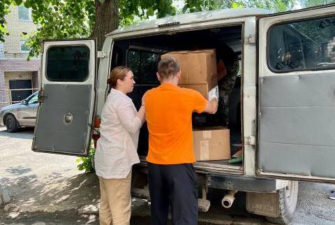 Татьяна Дьяконова вместе с липецкими волонтерами отправила гуманитарный груз в госпиталь Белгородской области 
