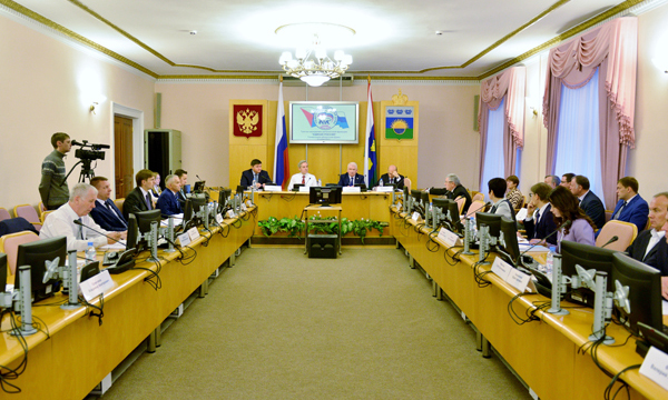 Депутаты Госдумы встретились с парламентариями областной и городской Думы Тюмени