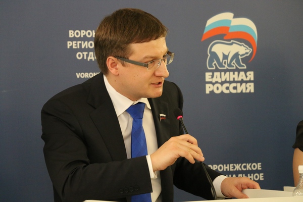Илья Костунов поднял вопрос о господдержке социально важных дорожных объектов